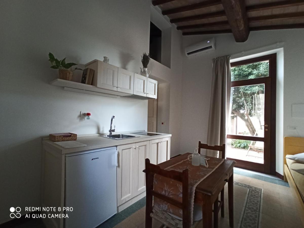 Villa Di Campagna Santa Giulia Carbonifera Extérieur photo